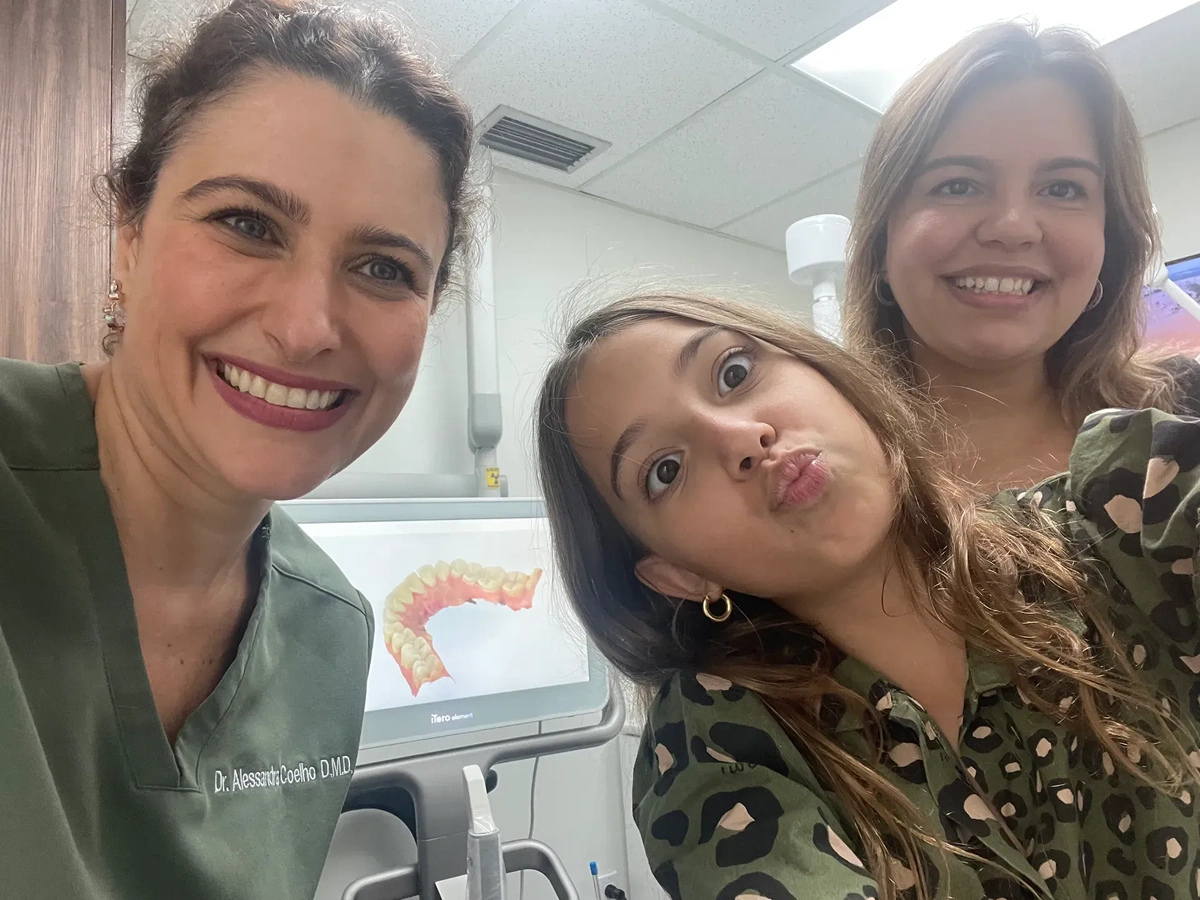 Happy Patients With Dentist Plantation